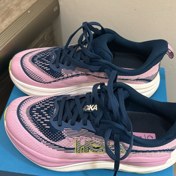 Used once HOKA Skyflow Wide Sneakers - Picture 2 of 7